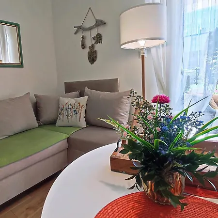 La Ola Z Tarasem Apartman *