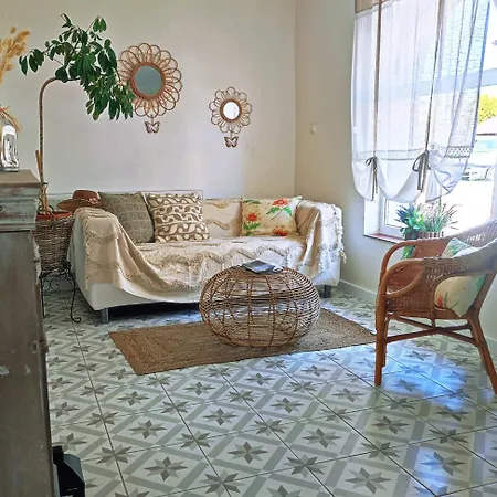 La Ola Z Tarasem Apartman *